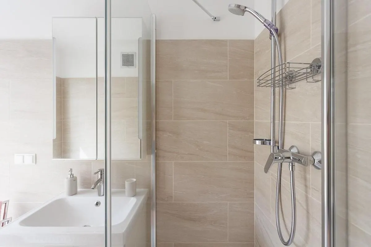 #Livelikealocal Nestroyplatz Apartment Near Center Vienna